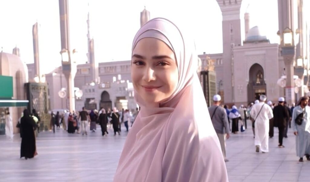 Foto Syifa Hadju